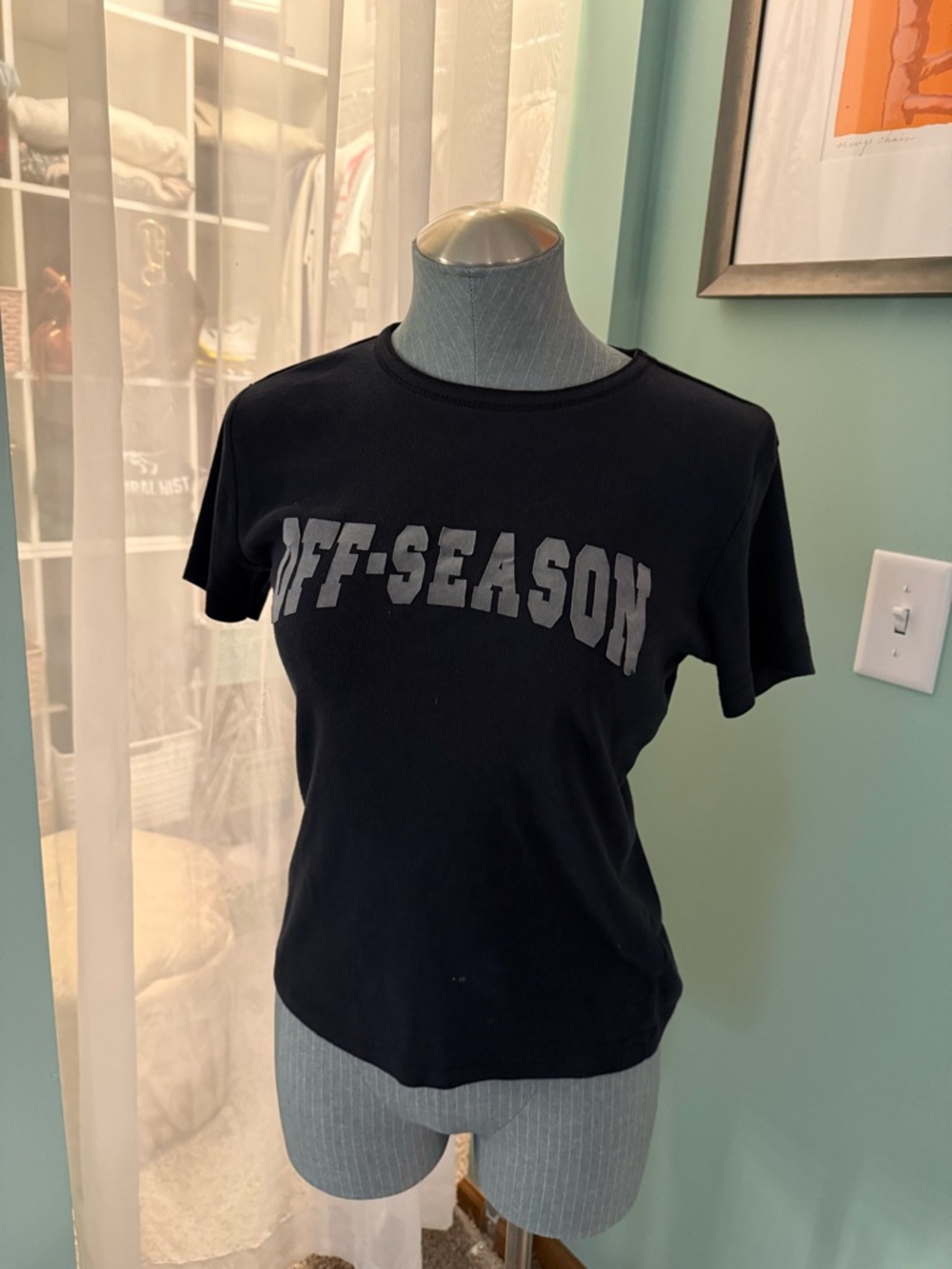 Vintage Y2K Abercrombie & Fitch Black 'OFF-SEASON' Short Sleeve Tee